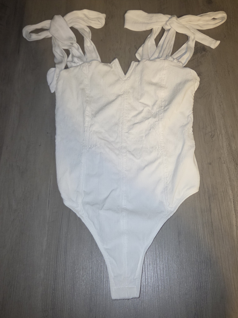 Intimately Free People White Tie Strap V-Neck Thong Bodysuit Size M - Picture 4 of 6